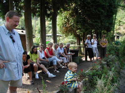 P8105710.JPG - Die Frauen waren mit (Zillertal, 10.08.2003)